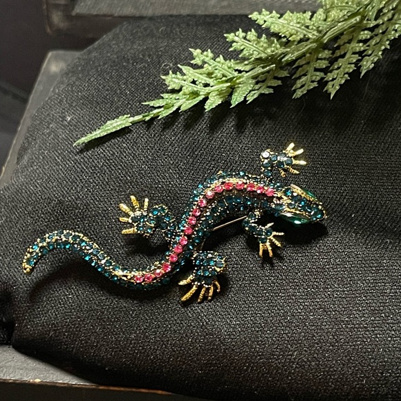 Aime - Elegant Lizard Brooch With Colorful Stones. NWT - Picture 3 of 8